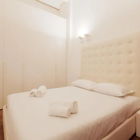 Appartement Guesthost - Modern 280m From Arco Della Pace! Milan