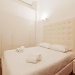 Lägenhet Guesthost - Modern 280m From Arco Della Pace! Milano