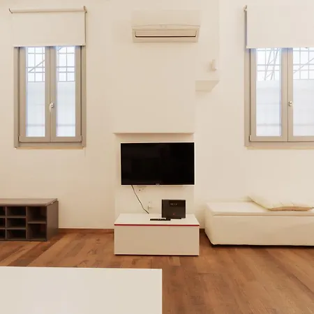 Lägenhet Guesthost - Modern 280m From Arco Della Pace! Milano