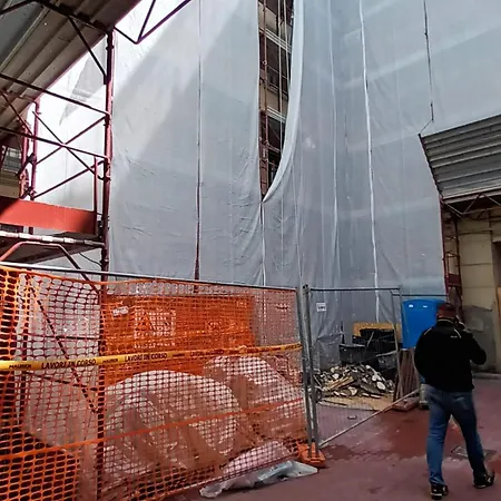 Guesthost - Modern 280m From Arco Della Pace! Mediolan